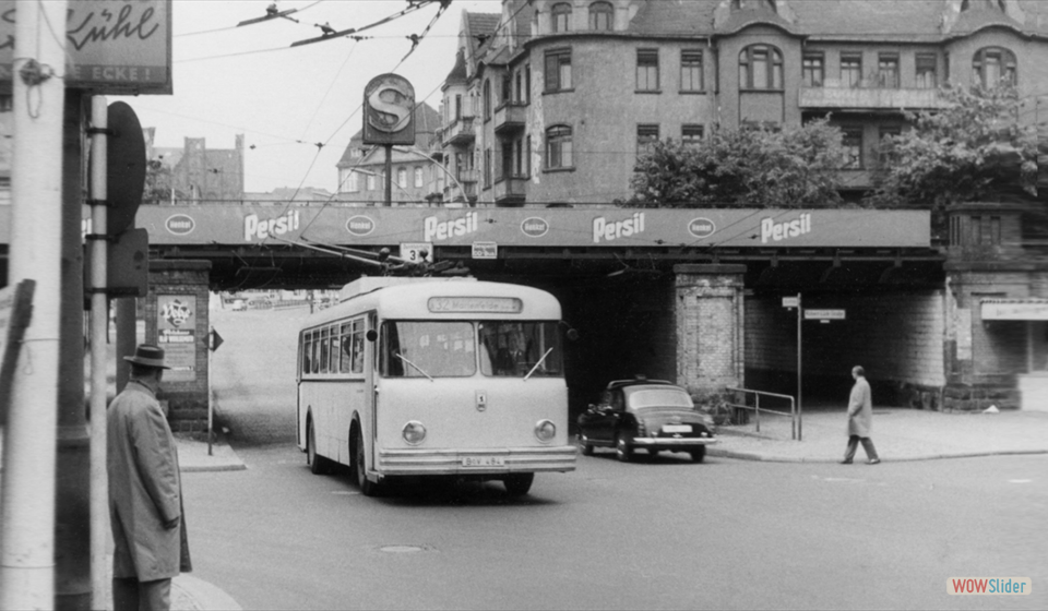1964 Obus Nr. 484 auf der Linie 32 in Steglitz