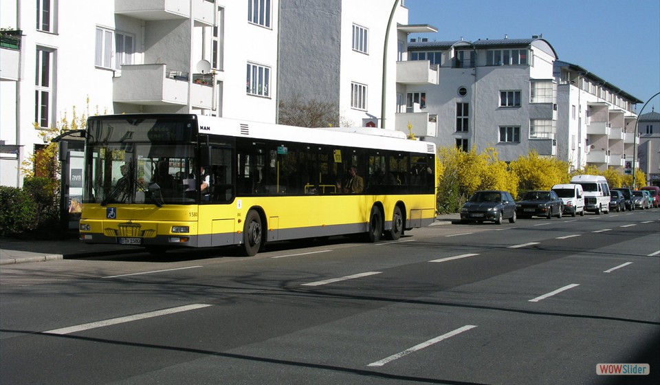 2004-04-11_001 Marienfelder Allee